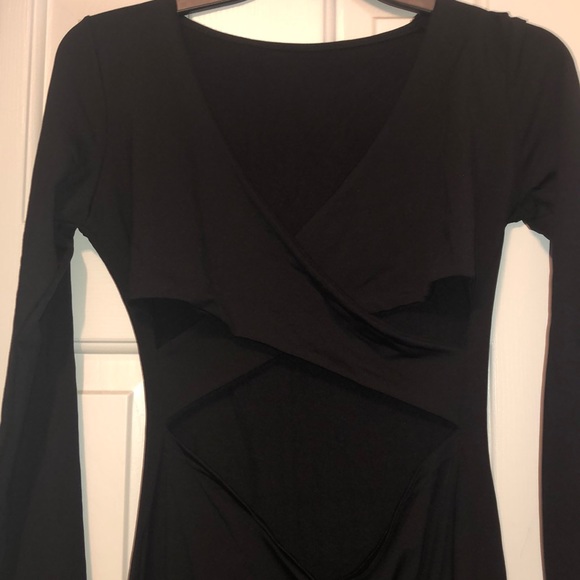 Long Sleeve Cut-Out Bandage Bodycon Dress - Picture 4 of 4